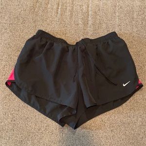Nike running shorts size L